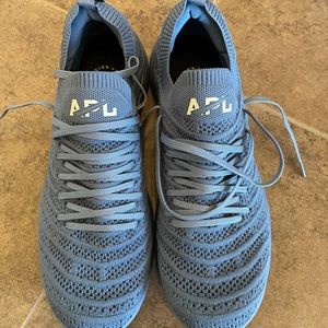 Mens APL techloom sneakers